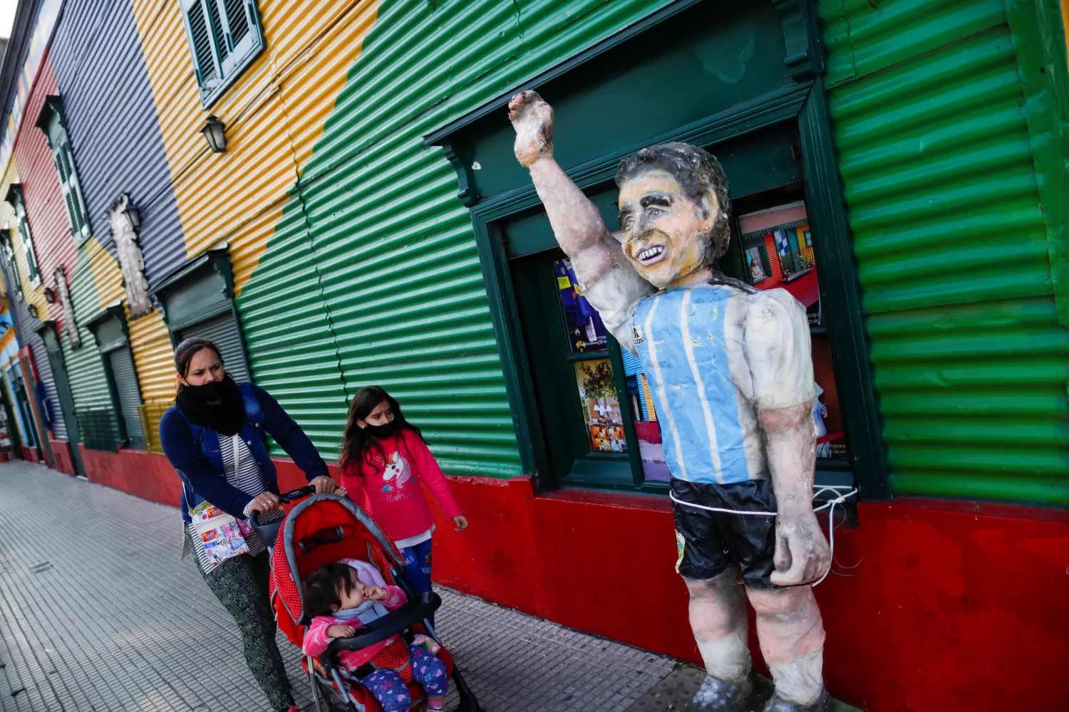 Coronavirus: el país sumó 28.175 contagios y 638 muertes en un día