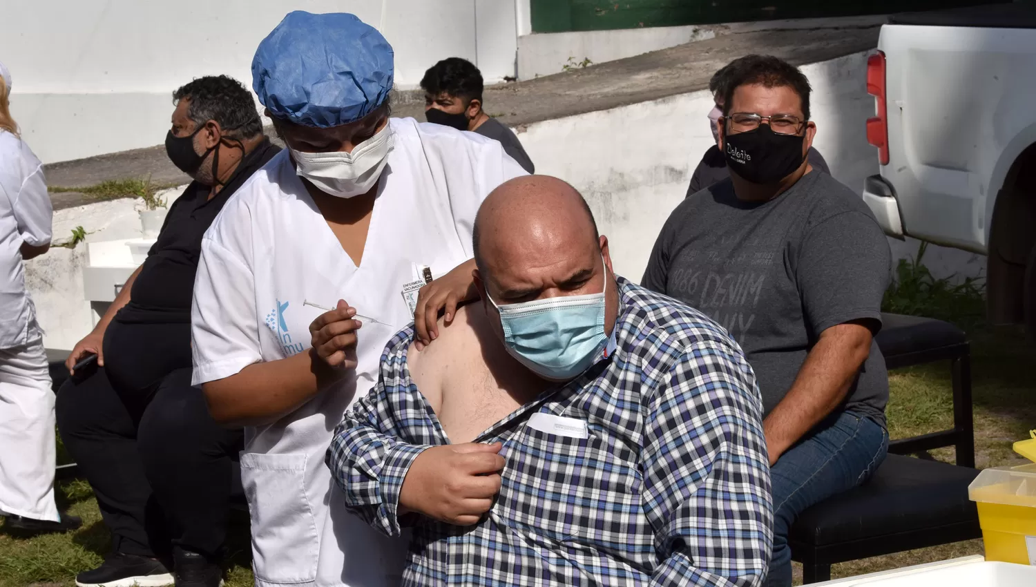 POR TURNO. Los vacunatorios abren en Tucumán, de lunes a viernes, de 9 a 16.