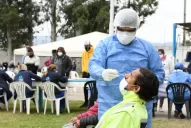 Tucumán inicia el lunes con 816 nuevos casos y 10 muertes por covid-19