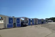 Por la protesta frente al COE, se complica la llegada en auto al nodo de vacunación del 107