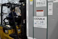 Polémica por la vacuna de Pfizer: cómo funciona y qué es el fondo Covax