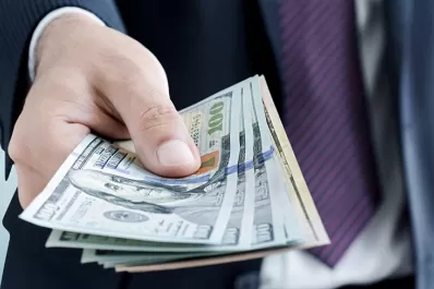 La suba del dólar blue: ¿por qué aumenta el movimiento de divisas a mitad de año?