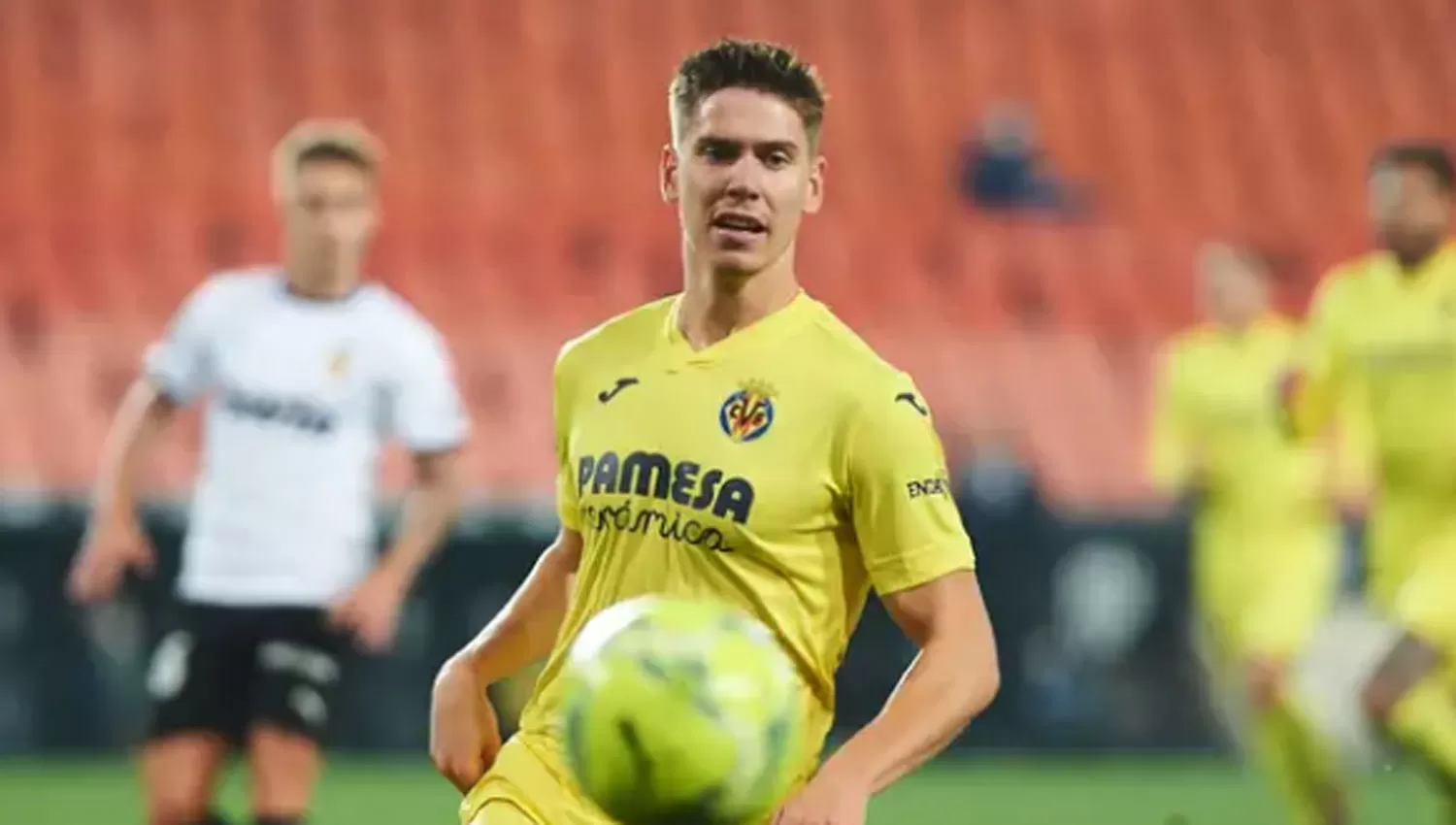 JUVENTUD. Foyth surgió de las inferiores de Estudiantes, desde donde pasó a Tottenham inglés y de ahí a Villarreal.