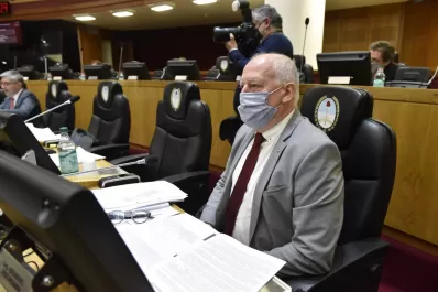 José Ascárate: se acabó la farsa del ministro de la deseducación tucumana