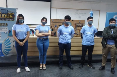 Robótica: estudiantes en competencia