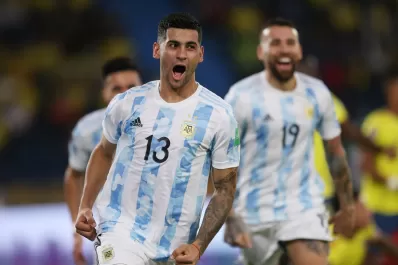Cristian Romero está en condiciones de volver ante Uruguay