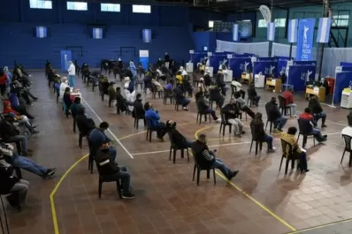 Vacunas a tucumanos de 38 y 39 años: qué hacer si no figuro en el padrón