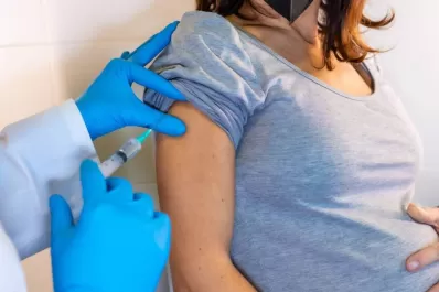 ¿Te vas vacunar contra la covid-19 si estás embarazada?