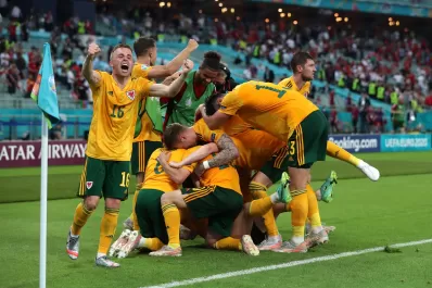 Gales superó a Turquía y quedó cerca de los octavos de la Eurocopa