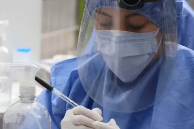 Tucumán sumó cerca de 800 casos y 13 muertes por coronavirus