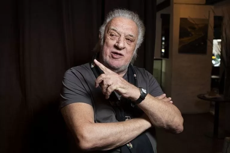 INTERNADO. Alfio Basile, de 77 años, se encuentra internado debido a la covid-19. 