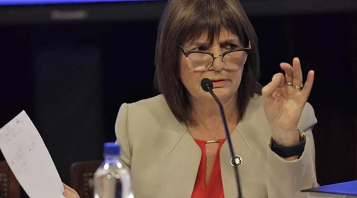 Alberto demandará por daños y perjuicios a Bullrich