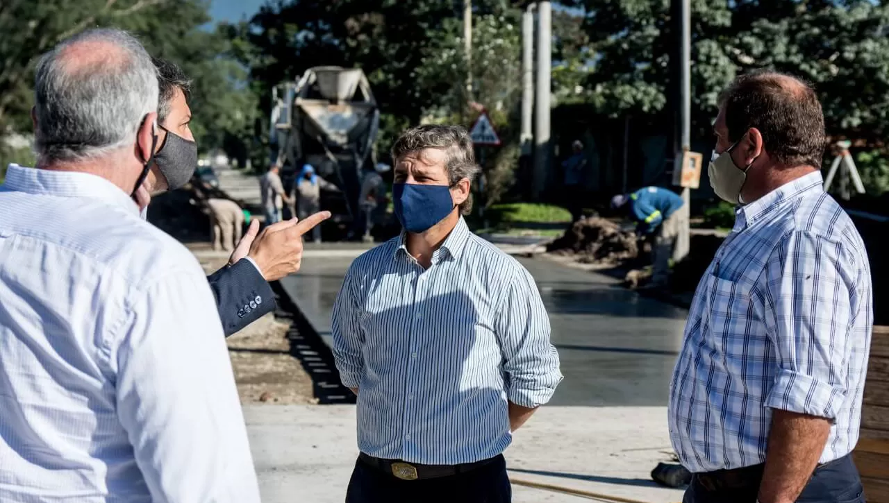 ANUNCIO. El intendente de Yerba Buena, Mariano Campero, dijo que la mayor parte del presupuesto de este año se destinará a mejorar las calles y a renovar el alumbrado público.