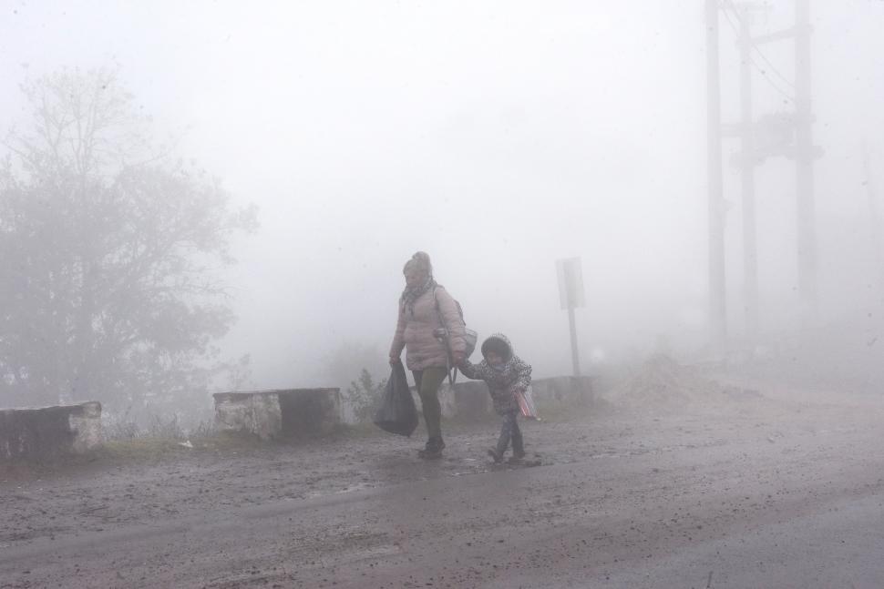CERCA DE LA ROTONDA DE ACCESO A SAN JAVIER. Hoy podría repetirse el fenómeno, con la combinación de frío y humedad. 