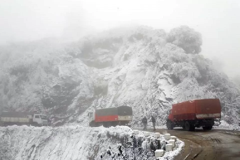 RN 65 bajo la nieve. Fotos Vialidad Nacional