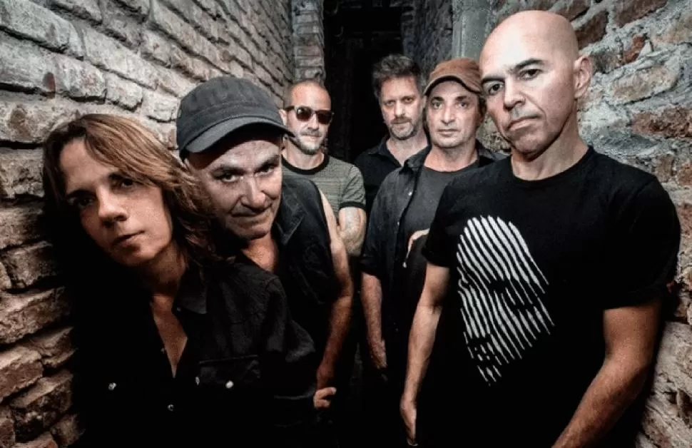 TRAYECTORIA. Hasta hoy, 12 discos de estudio y más de 130 canciones propias respaldan a Las Pelotas. 