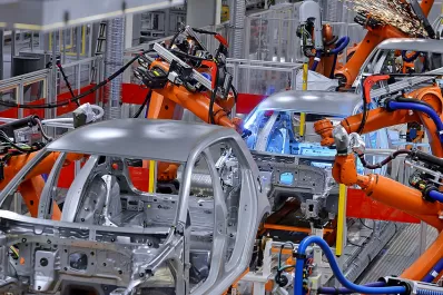 La actividad industrial cayó 5% y la construcción, 3% durante mayo