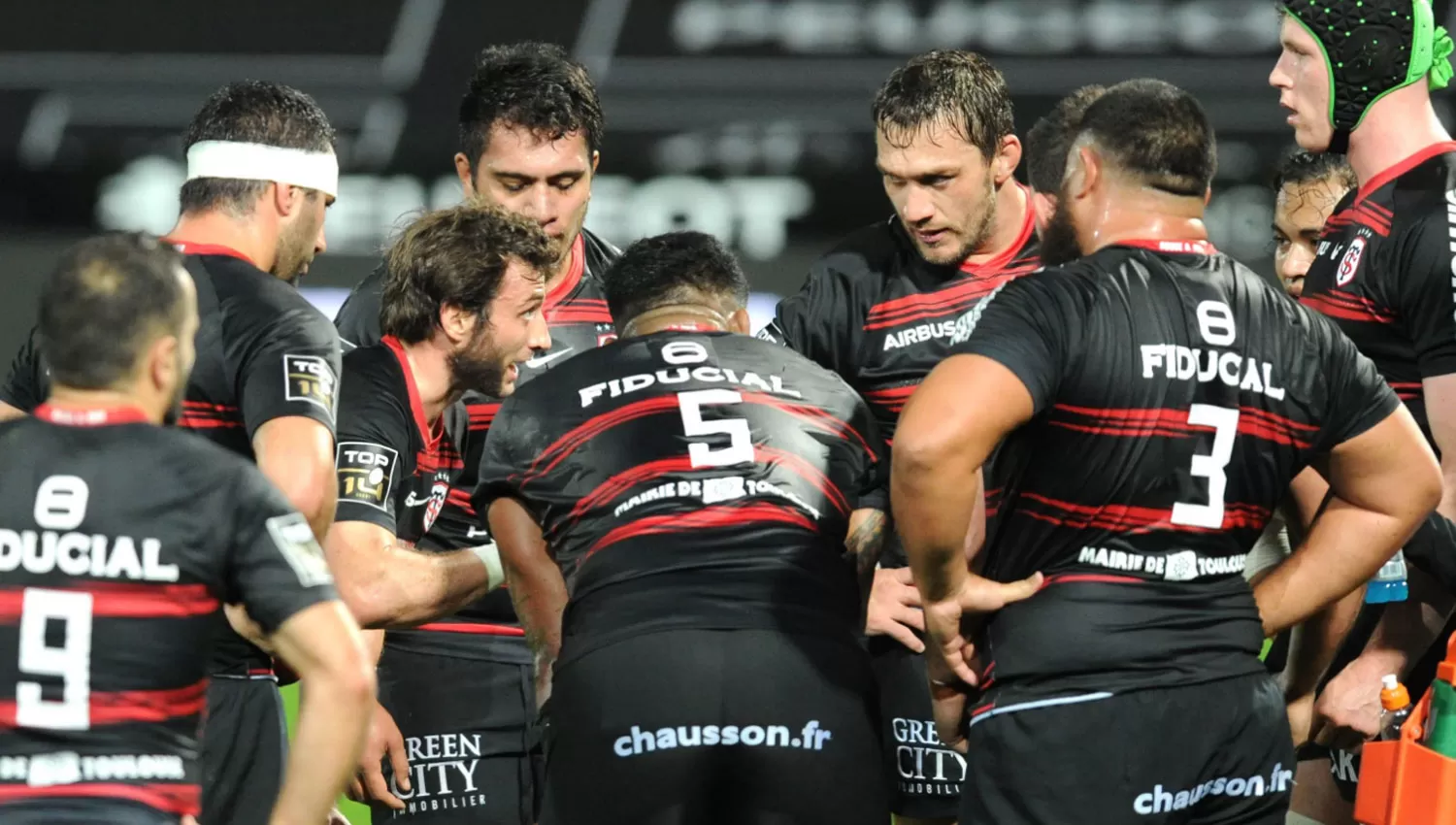 POR TODO. Stade Toulousain ya se llevó ante La Rochelle el título de Europa y ahora busca retener el campeonato francés.