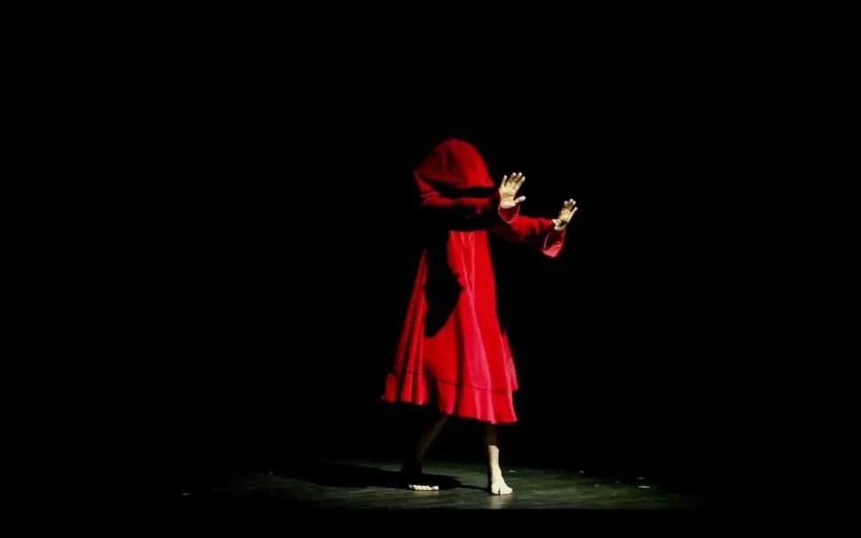 “FRAGMENTOS DE UNA PRINCESA”. El grupo María la Culpa presenta el monólogo interpretado por Robertson. 