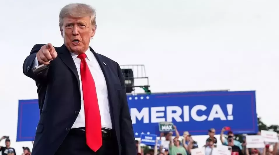 Donald Trump apeló la decisión de un juez que ayer autorizó a miembros de la Cámara de Diputados a acceder a los registros de impuestos del republicano. Foto de Reuters.