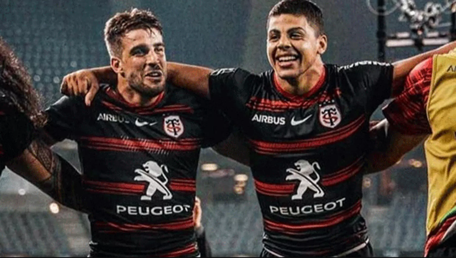 FESTEJO. Mallía y Chocobares se consagraron campeones del Top 14 el pasado fin de semana.