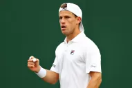 Schawrtzman le ganó a un especialista en césped y avanzó a la tercera ronda en Wimbledon