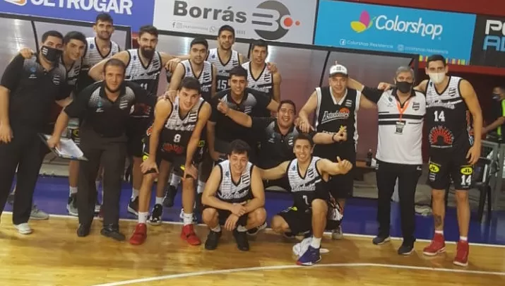 CLASIFICADO. Estudiantes se metió en los playoffs de la conferencia Norte de la Liga Argentina de Básquet.