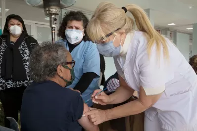 Chahla: Hemos inmunizado al 57% de la población mayor de 18 años de Tucumán