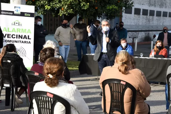 Alfaro: Los problemas de los vecinos son la inflación, el desempleo, la pobreza, las cloacas y la inseguridad