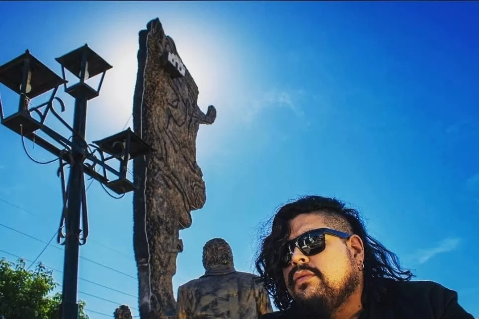 DEL FOLCLORE AL HORNO DE BARRO. Martín Salazar estrena programa en YouTube dedicado a la empanada. 