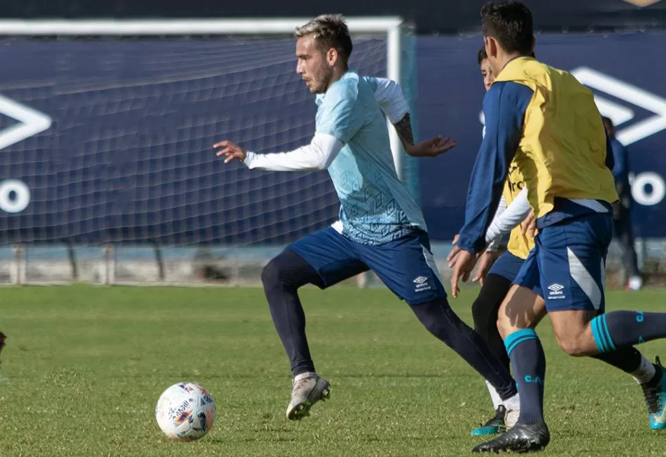 EN JUEGO. Tesuri iría de entrada ante Sarmiento.