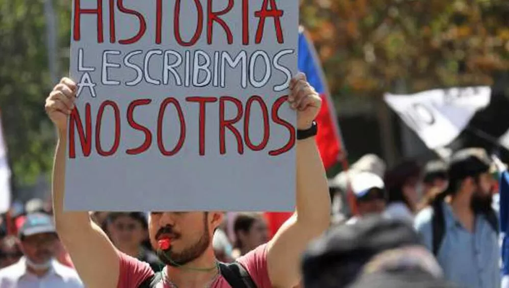 INCIDENTES. En un clima de tensión se instaló la Convención Constituyente en Chile.