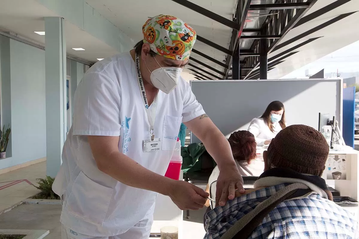 VACUNACIÓN EN TUCUMÁN. Campaña contra el coronavirus. Foto de Prensa MSPT