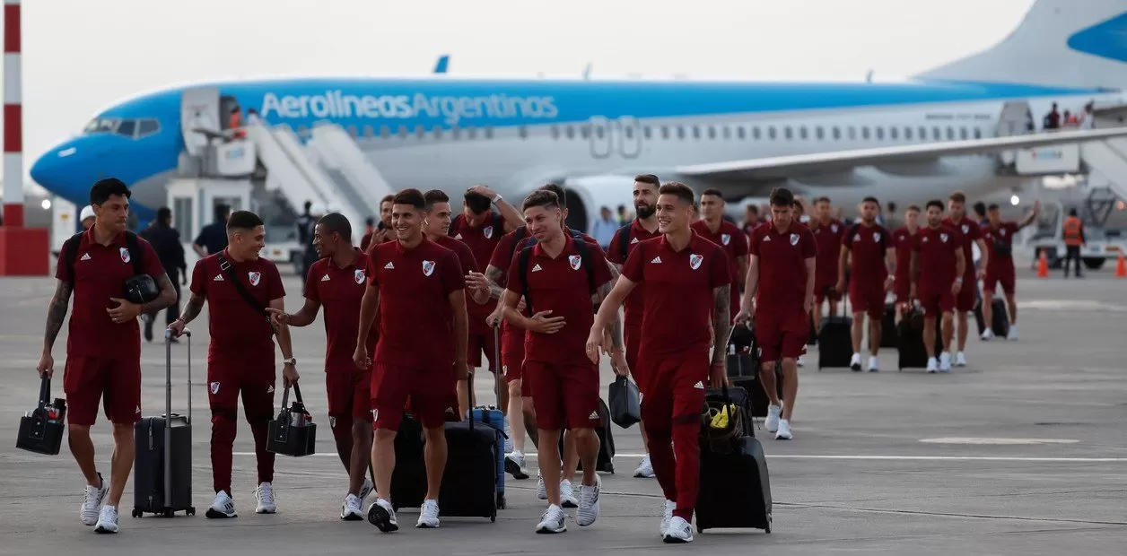 El plantel de River llegó a Buenos Aires y quedó aislado en un lujoso hotel de Puerto Madero