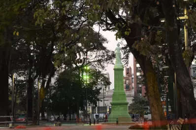 La plaza Independencia ya se ofrece renovada a los paseantes