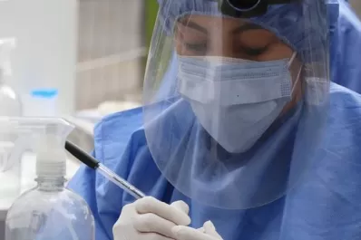 Tucumán registró nueve muertes y sumó 936 nuevos casos de coronavirus