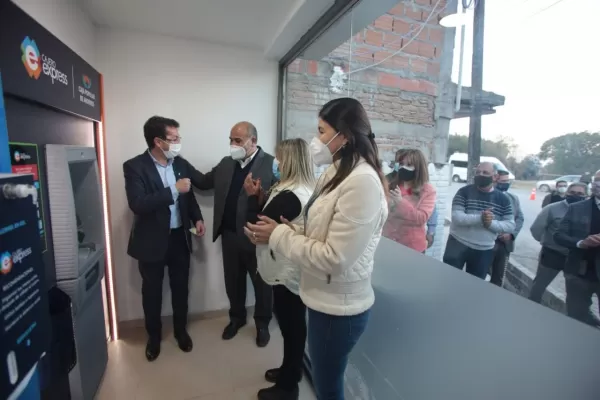 Alpachiri tiene un nuevo cajero automático y suma obra pública