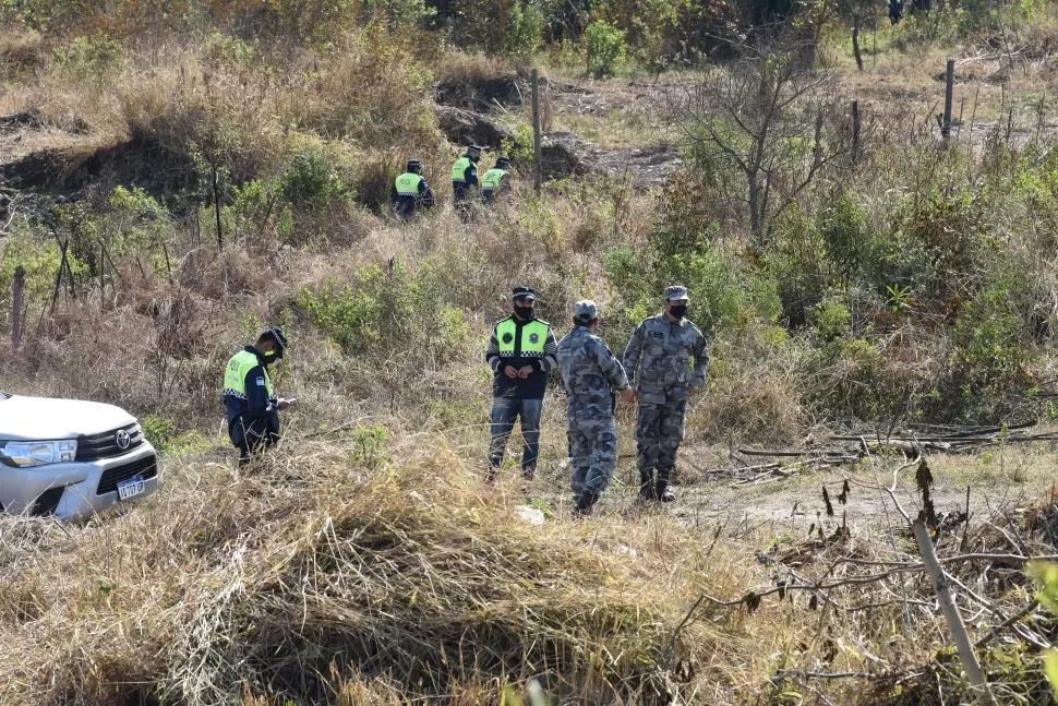 RASTRILLAJE. Doscientos policías buscaron a la niña por todo Lules.  