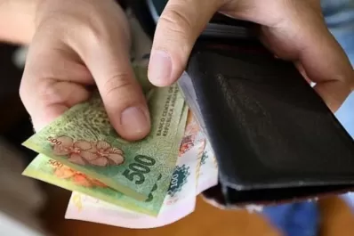 Cómo impactará la suba del salario mínimo vital y móvil en los planes sociales