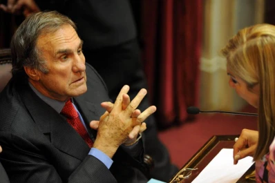 Las senadoras tucumanas aseguraron que falleció “una persona de bien”