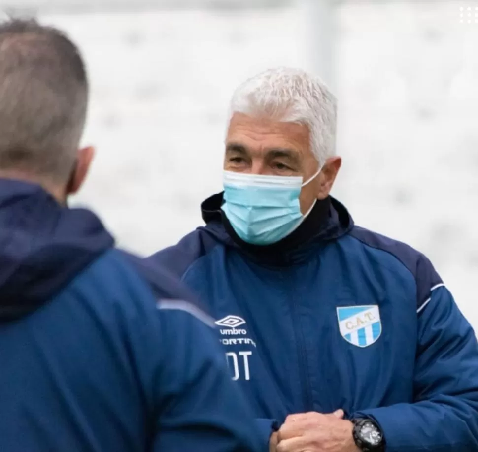 ESPERA. De Felippe quiere más refuerzos antes del inicio del torneo. Twitter@atoficial