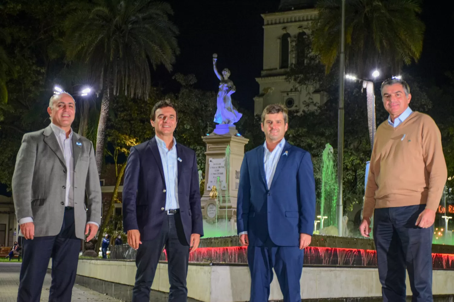 ESPACIO POLÍTICO. Los intendentes Sánchez y Campero, junto al edil Molinuevo y el referente de CREO y titular de la SRT, Sebastián Murga. Foto: Twitter