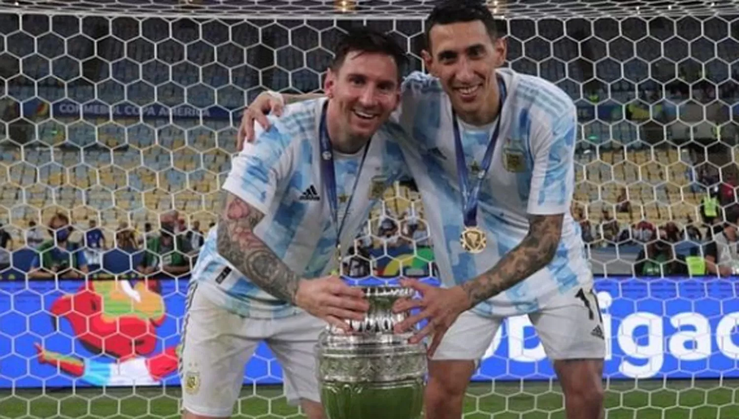 JUNTOS. Messi y Di María compartieron los peores y los mejores momentos en la Selección.