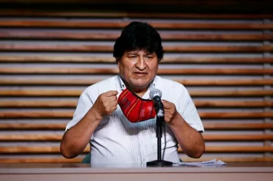 Perú prohíbe el ingreso al ex presidente boliviano Evo Morales