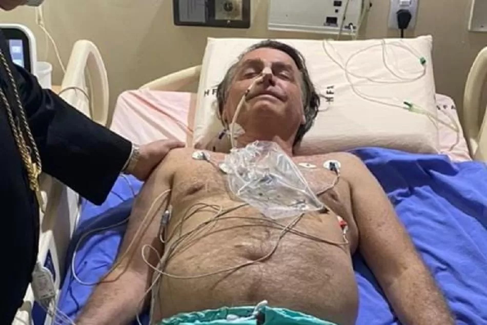 DESDE EL HOSPITAL. La foto que Bolsonaro subió a su cuenta de Twitter.