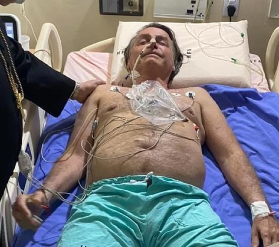 DESDE EL HOSPITAL. La foto que Bolsonaro subió a su cuenta de Twitter.