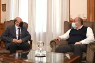 Cacho Gómez deja el bloque jaldista y se suma a la bancada manzurista