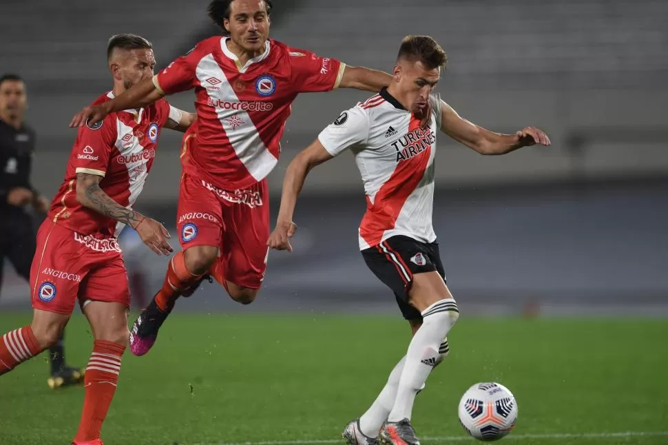 PASE SORPRENDENTE. La llegada de Braian Romero a River se dio con rapidez. El delantero tuvo muy buenas actuaciones en Defensa y Justicia.