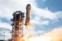 Histórico: Jeff Bezos, el hombre más rico del mundo, realizó con éxito su primer vuelo al espacio