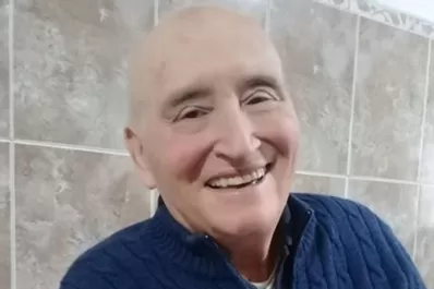 Luego de sufrir un accidente cerebrovascular, el padre Ceschi muestra una leve mejoría